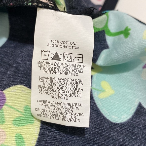 Tasha & Me Scrub Top - Picture 9 of 11